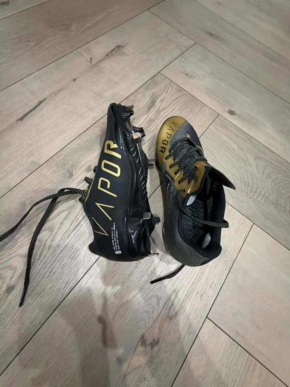 Nike React Vapor Ultrafly Elite 4 Baseball Cleats Black and‎ Gold DA0701-012